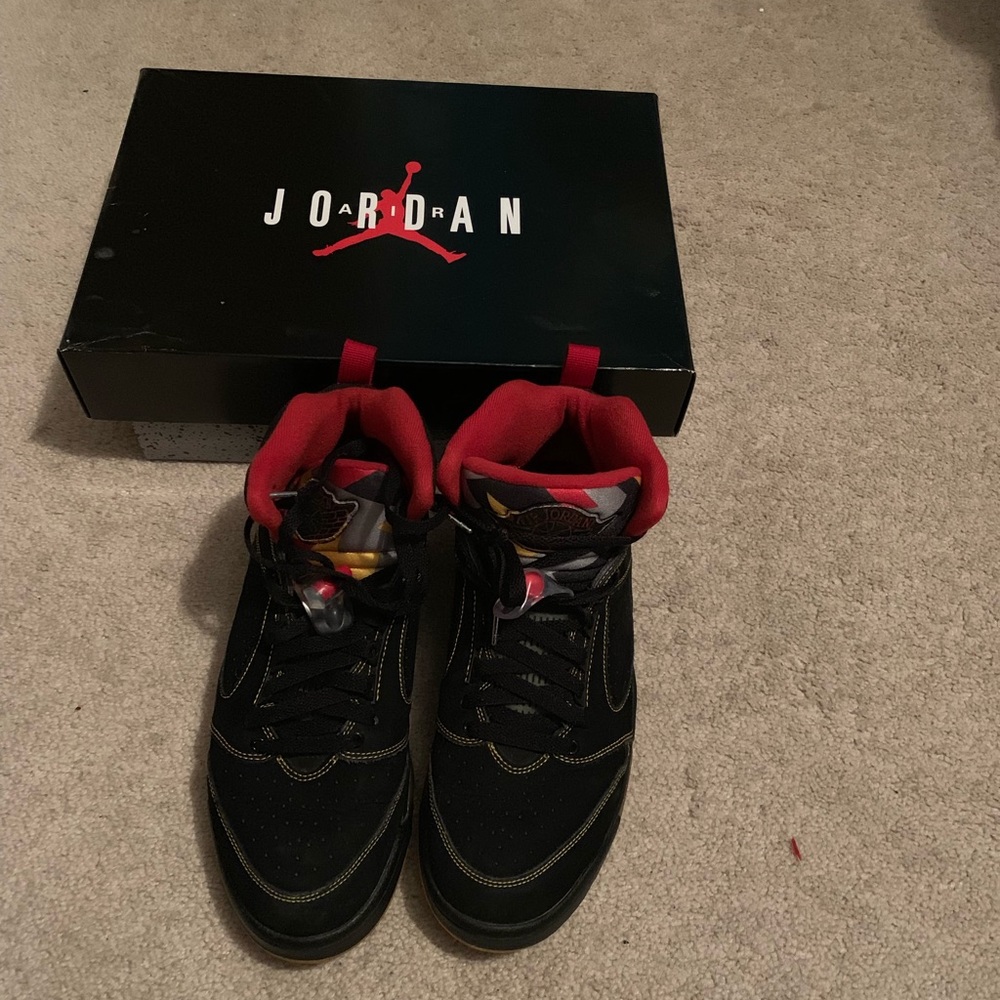 Jordan Retro 5 Black/Red/Yellow